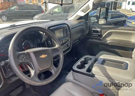 2020 Chevrolet Silverado Medium Duty z USA, uszkodzony, nr VIN 1HTKHPVH1LH244077